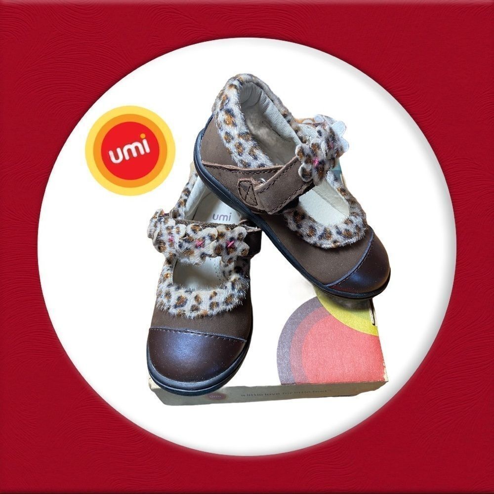 New in Box UMI "Marnie" Mary Jane Shoes 6.5